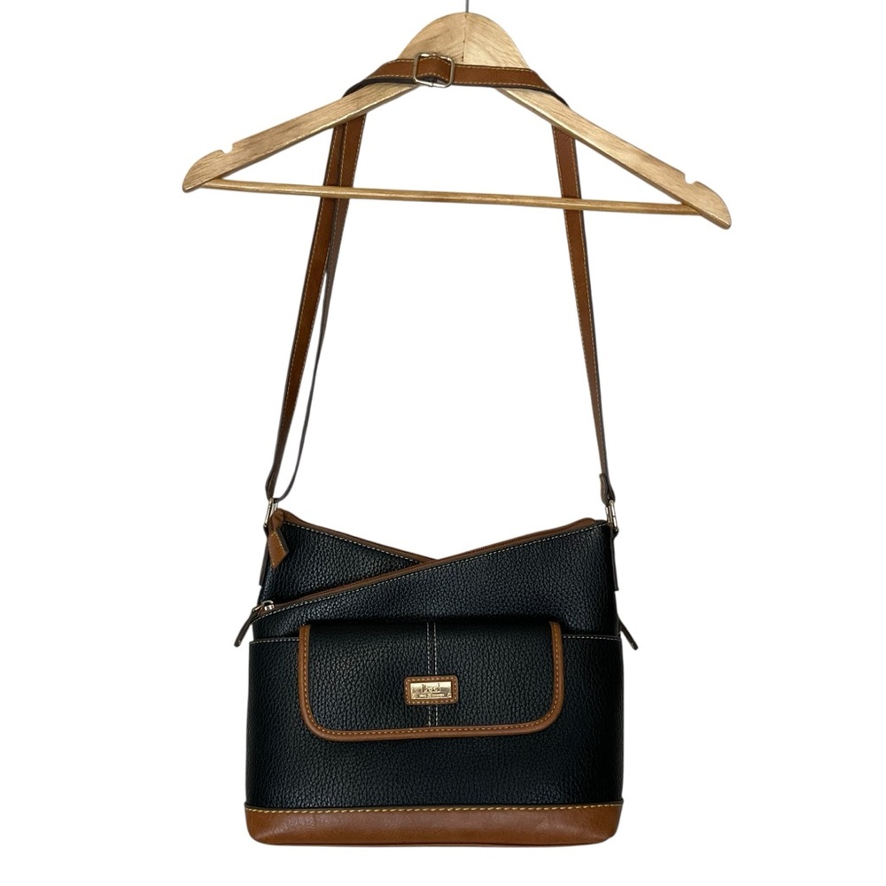 BOC sz Large Oakfield Vee Crossbody Bag Pockets Vegan Leather Black Brown
